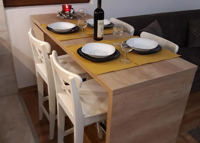 Dmitrov アパート *