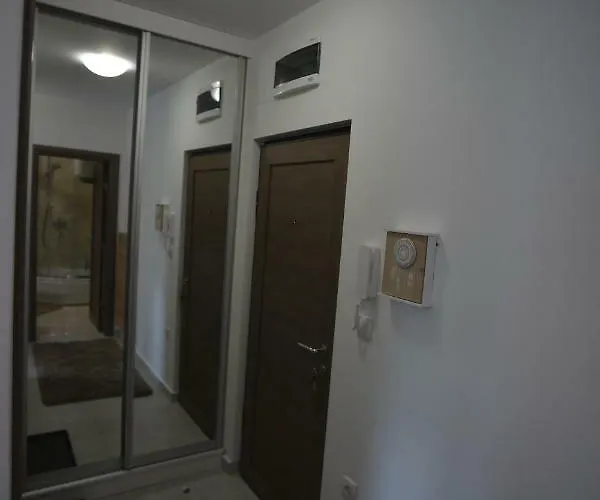 Dmitrov アパート ズラティボール